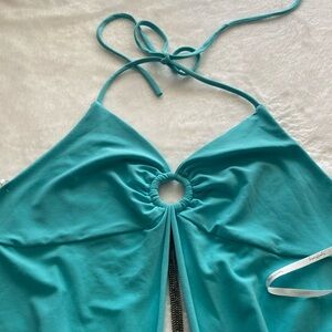 Club attire, turquoise top